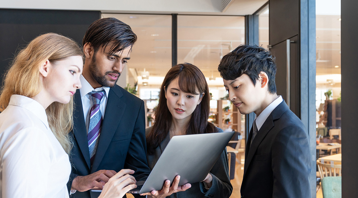 豊富な経験に基づくビザの取得•更新サービス